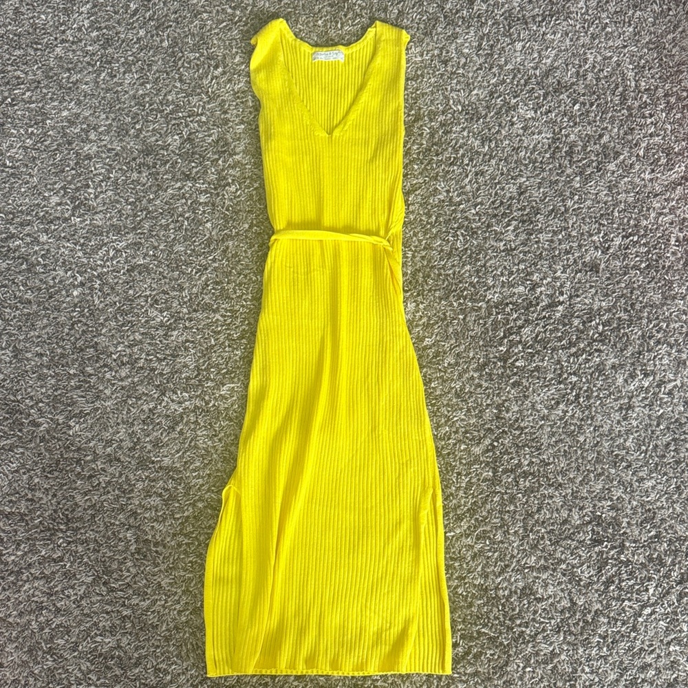 Yellow Sleeveless Split Side Knit Dress